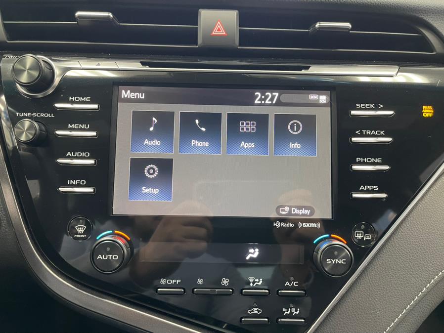 2018 Toyota Camry Hybrid XLE CVT (Natl), available for sale in Inwood, New York | 5 Towns Drive. Inwood, New York 2018 Toyota Camry Hybrid XLE CVT (Natl), available for sale in Inwood, New York | 5 Towns Drive. Inwood, New York