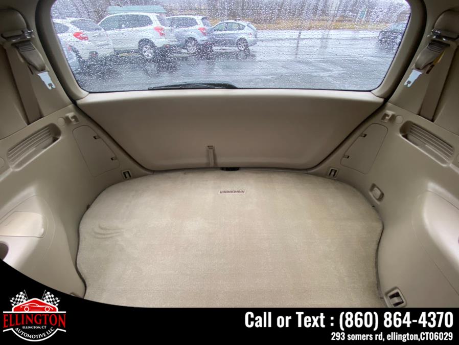 2007 Toyota Highlander 2WD 4dr V6 w/3rd Row (Natl), available for sale in Ellington, Connecticut | Ellington Automotive LLC. Ellington, Connecticut 2007 Toyota Highlander 2WD 4dr V6 w/3rd Row (Natl), available for sale in Ellington, Connecticut | Ellington Automotive LLC. Ellington, Connecticut