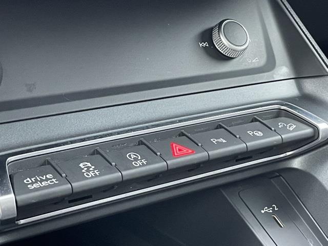 2020 Audi Q3 Prestige S line, available for sale in Brookfield, Connecticut | Blasius Federal Road. Brookfield, Connecticut 2020 Audi Q3 Prestige S line, available for sale in Brookfield, Connecticut | Blasius Federal Road. Brookfield, Connecticut