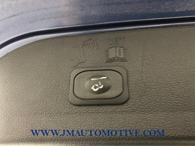 2018 Ford Escape SEL 4WD, available for sale in Naugatuck, Connecticut | J&M Automotive Sls&Svc LLC. Naugatuck, Connecticut 2018 Ford Escape SEL 4WD, available for sale in Naugatuck, Connecticut | J&M Automotive Sls&Svc LLC. Naugatuck, Connecticut