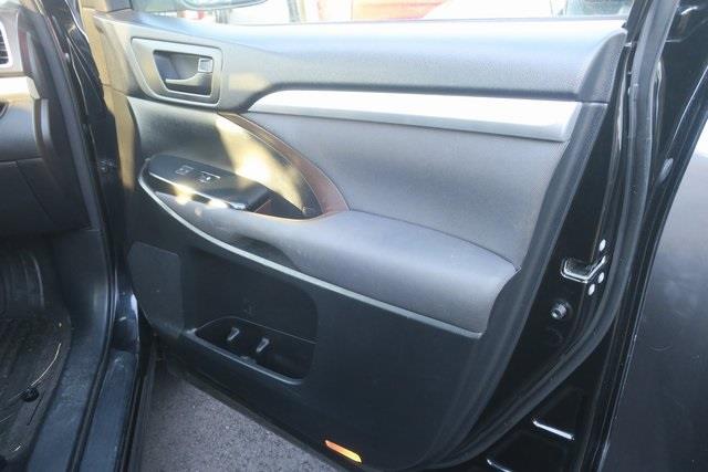 Used Toyota Highlander LE V6 2015 | Victory Cars Central. Levittown, New York Used Toyota Highlander LE V6 2015 | Victory Cars Central. Levittown, New York