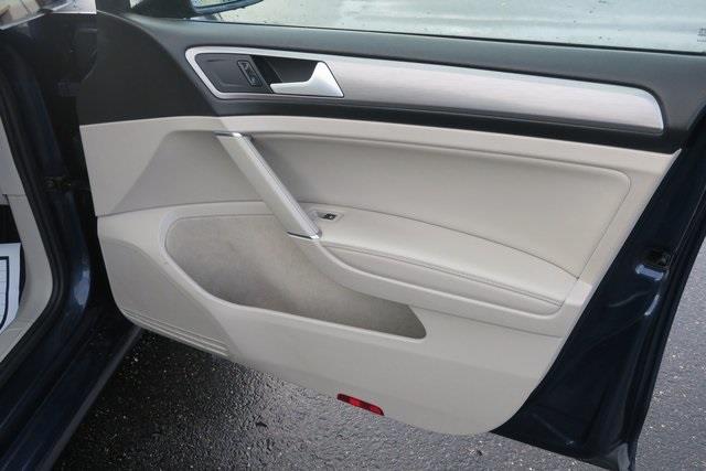 Used Volkswagen Golf TSI SE 4-Door 2016 | Victory Cars Central. Levittown, New York Used Volkswagen Golf TSI SE 4-Door 2016 | Victory Cars Central. Levittown, New York