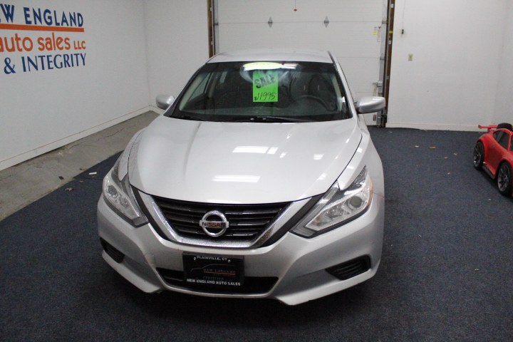 Used Nissan Altima 4dr Sdn I4 2.5 S 2016 | New England Auto Sales LLC. Plainville, Connecticut Used Nissan Altima 4dr Sdn I4 2.5 S 2016 | New England Auto Sales LLC. Plainville, Connecticut