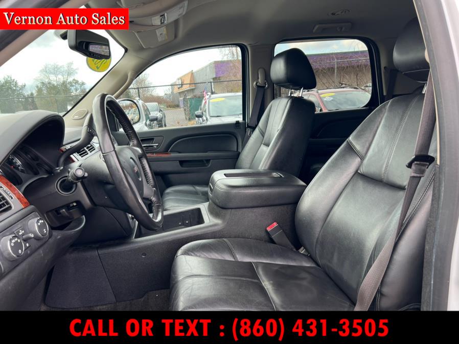 2014 GMC Yukon 4WD 4dr SLT, available for sale in Manchester, Connecticut | Vernon Auto Sale & Service. Manchester, Connecticut 2014 GMC Yukon 4WD 4dr SLT, available for sale in Manchester, Connecticut | Vernon Auto Sale & Service. Manchester, Connecticut