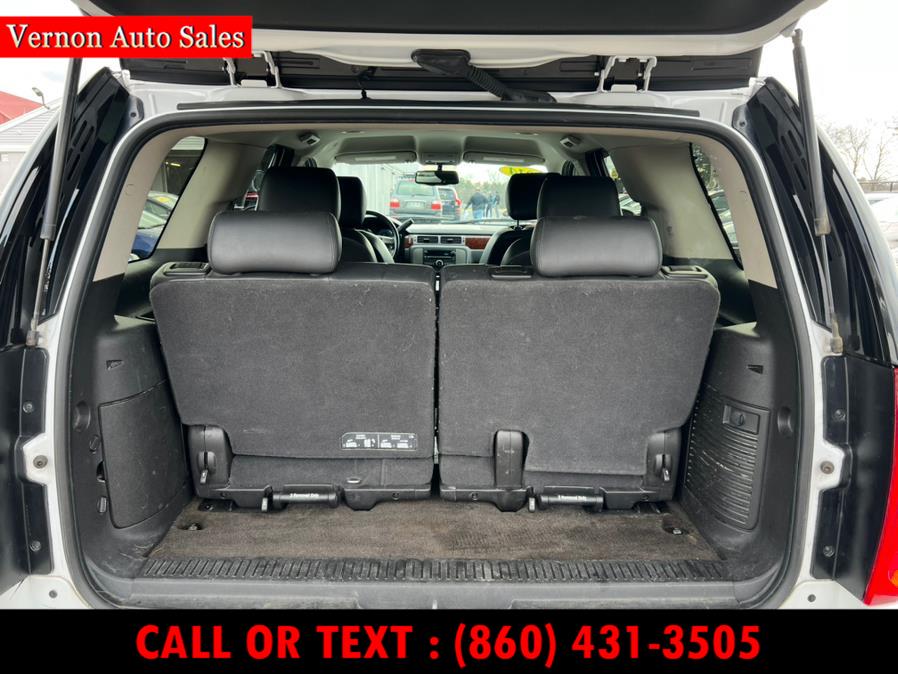 2014 GMC Yukon 4WD 4dr SLT, available for sale in Manchester, Connecticut | Vernon Auto Sale & Service. Manchester, Connecticut 2014 GMC Yukon 4WD 4dr SLT, available for sale in Manchester, Connecticut | Vernon Auto Sale & Service. Manchester, Connecticut