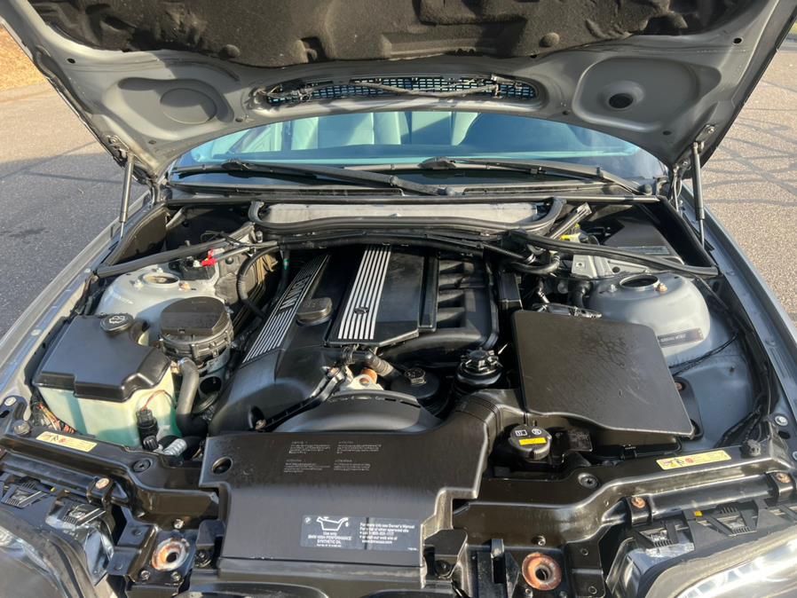 Used BMW 3 Series 330xi 4dr Sdn AWD 2005 | Platinum Auto Care. Waterbury, Connecticut Used BMW 3 Series 330xi 4dr Sdn AWD 2005 | Platinum Auto Care. Waterbury, Connecticut