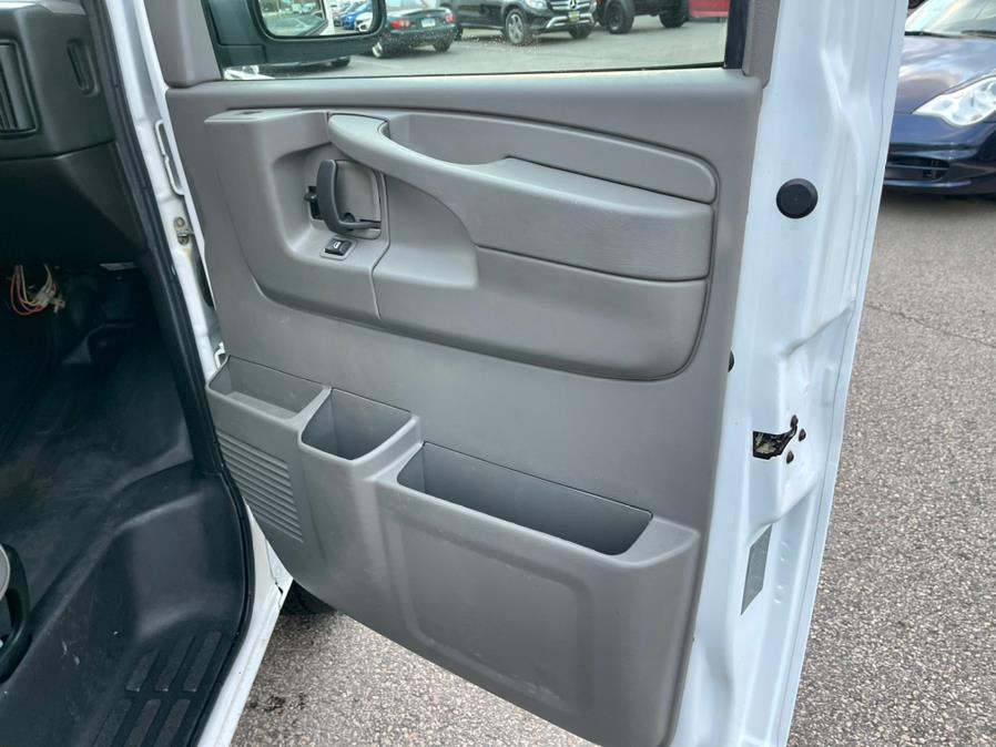 Used Chevrolet Express Cargo Van AWD 1500 135" 2014 | Mike And Tony Auto Sales, Inc. South Windsor, Connecticut Used Chevrolet Express Cargo Van AWD 1500 135" 2014 | Mike And Tony Auto Sales, Inc. South Windsor, Connecticut
