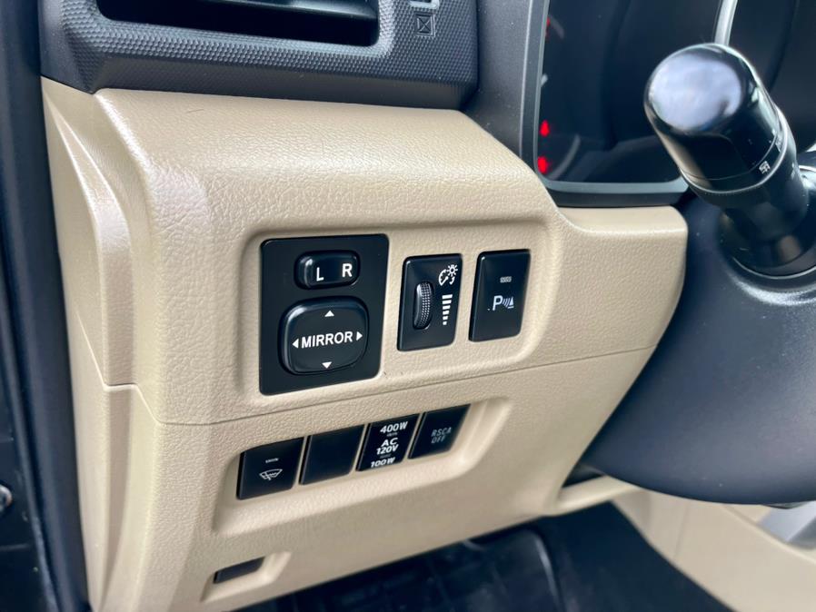 2013 Toyota 4Runner 4WD 4dr V6 SR5, available for sale in South Windsor, Connecticut | Mike And Tony Auto Sales, Inc. South Windsor, Connecticut 2013 Toyota 4Runner 4WD 4dr V6 SR5, available for sale in South Windsor, Connecticut | Mike And Tony Auto Sales, Inc. South Windsor, Connecticut