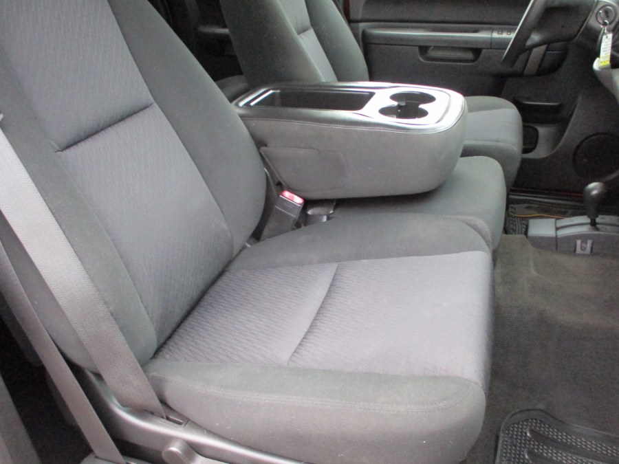 2011 Chevrolet Silverado 1500 4WD Ext Cab 143.5" LS, available for sale in Suffield, Connecticut | Suffield Auto LLC. Suffield, Connecticut 2011 Chevrolet Silverado 1500 4WD Ext Cab 143.5" LS, available for sale in Suffield, Connecticut | Suffield Auto LLC. Suffield, Connecticut