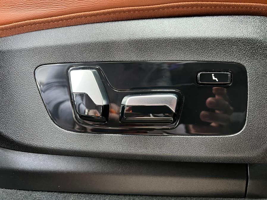 2020 BMW X7 xDrive40i Sports Activity Vehicle, available for sale in Massapequa Park, New York | Power Motors East. Massapequa Park, New York 2020 BMW X7 xDrive40i Sports Activity Vehicle, available for sale in Massapequa Park, New York | Power Motors East. Massapequa Park, New York