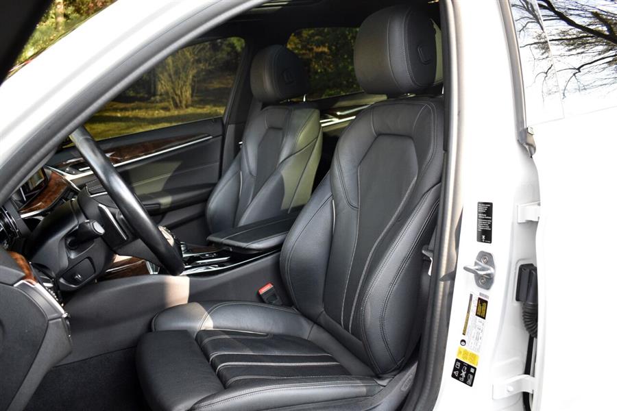 2019 BMW 5 Series 540i xDrive AWD 4dr Sedan, available for sale in Great Neck, New York | Camy Cars. Great Neck, New York 2019 BMW 5 Series 540i xDrive AWD 4dr Sedan, available for sale in Great Neck, New York | Camy Cars. Great Neck, New York