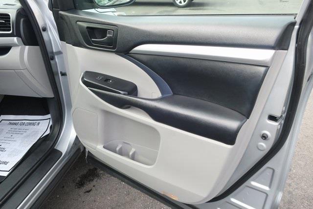 Used Toyota Highlander LE 2018 | Victory Cars Central. Levittown, New York Used Toyota Highlander LE 2018 | Victory Cars Central. Levittown, New York
