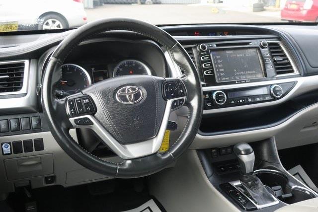 Used Toyota Highlander LE 2018 | Victory Cars Central. Levittown, New York Used Toyota Highlander LE 2018 | Victory Cars Central. Levittown, New York