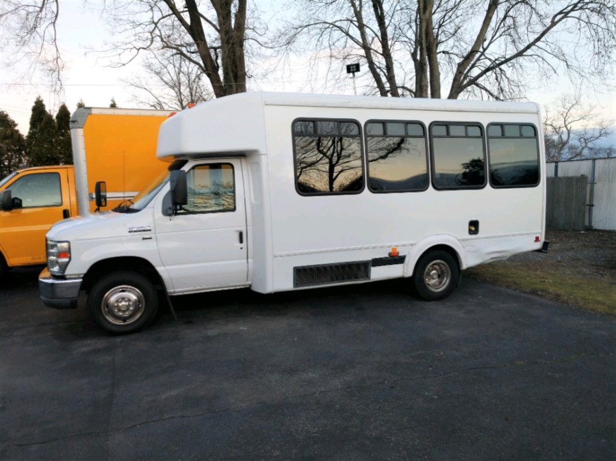 2011 Ford E350 8-PASS VAN / TRUCK / HANDICAP E-350 Super Duty 158" DRW, available for sale in COPIAGUE, New York | Warwick Auto Sales Inc. COPIAGUE, New York 2011 Ford E350 8-PASS VAN / TRUCK / HANDICAP E-350 Super Duty 158" DRW, available for sale in COPIAGUE, New York | Warwick Auto Sales Inc. COPIAGUE, New York