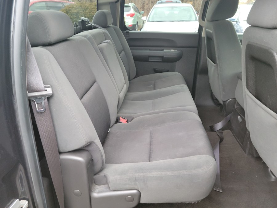 2009 GMC Sierra 1500 4WD Crew Cab 143.5" SLE, available for sale in East Windsor, Connecticut | Toro Auto. East Windsor, Connecticut 2009 GMC Sierra 1500 4WD Crew Cab 143.5" SLE, available for sale in East Windsor, Connecticut | Toro Auto. East Windsor, Connecticut