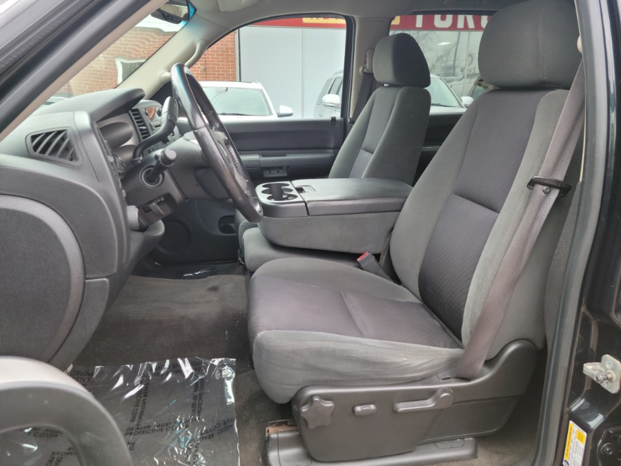 2009 GMC Sierra 1500 4WD Crew Cab 143.5" SLE, available for sale in East Windsor, Connecticut | Toro Auto. East Windsor, Connecticut 2009 GMC Sierra 1500 4WD Crew Cab 143.5" SLE, available for sale in East Windsor, Connecticut | Toro Auto. East Windsor, Connecticut