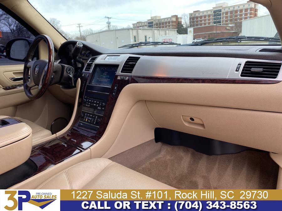 2012 Cadillac Escalade AWD 4dr Luxury, available for sale in Rock Hill, South Carolina | 3 Points Auto Sales. Rock Hill, South Carolina 2012 Cadillac Escalade AWD 4dr Luxury, available for sale in Rock Hill, South Carolina | 3 Points Auto Sales. Rock Hill, South Carolina