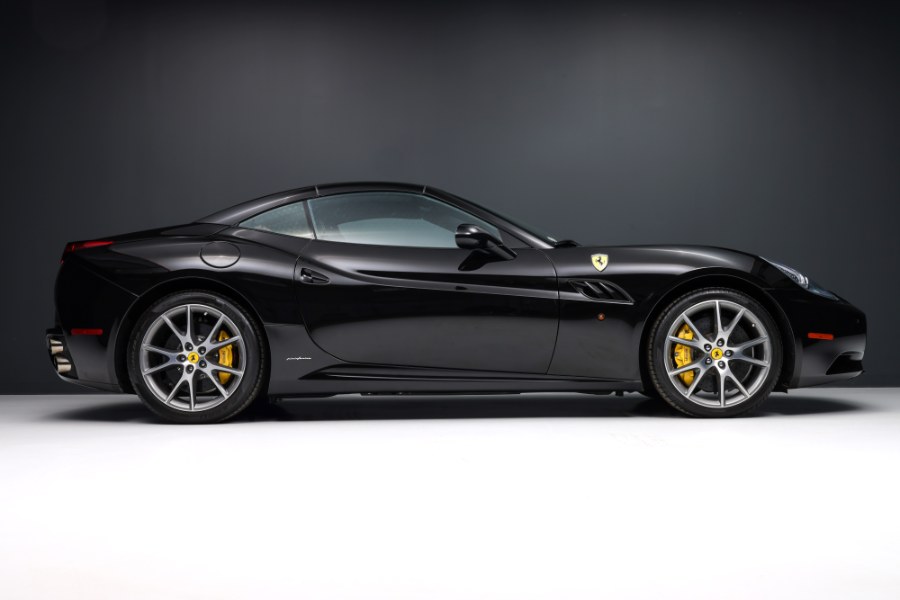 2013 Ferrari California 2dr Conv, available for sale in North Salem, New York | Meccanic Shop North Inc. North Salem, New York 2013 Ferrari California 2dr Conv, available for sale in North Salem, New York | Meccanic Shop North Inc. North Salem, New York