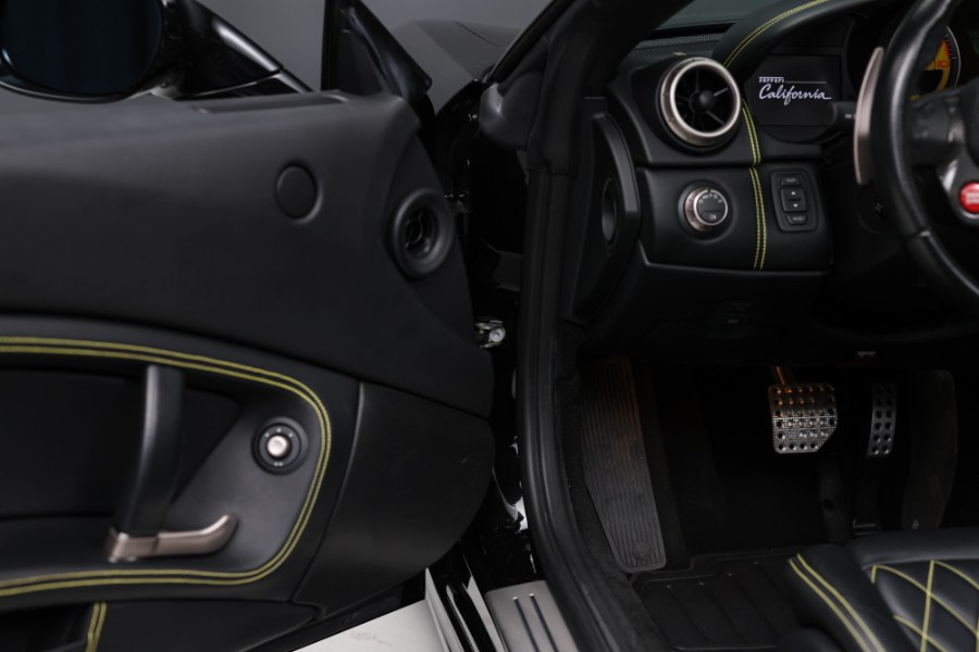 2013 Ferrari California 2dr Conv, available for sale in North Salem, New York | Meccanic Shop North Inc. North Salem, New York 2013 Ferrari California 2dr Conv, available for sale in North Salem, New York | Meccanic Shop North Inc. North Salem, New York