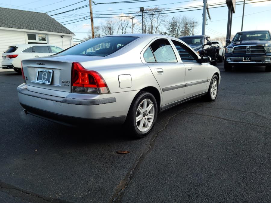 2002 Volvo S60 2.4T A SR 4dr Sdn Auto w/Sunroof, available for sale in Milford, Connecticut | Chip's Auto Sales Inc. Milford, Connecticut 2002 Volvo S60 2.4T A SR 4dr Sdn Auto w/Sunroof, available for sale in Milford, Connecticut | Chip's Auto Sales Inc. Milford, Connecticut