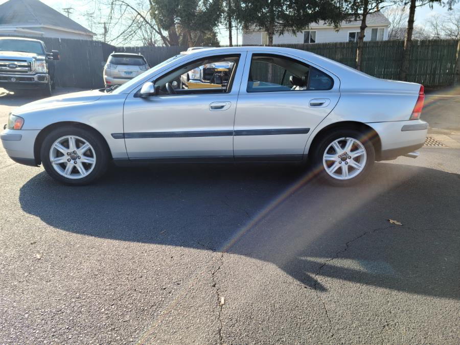 2002 Volvo S60 2.4T A SR 4dr Sdn Auto w/Sunroof, available for sale in Milford, Connecticut | Chip's Auto Sales Inc. Milford, Connecticut 2002 Volvo S60 2.4T A SR 4dr Sdn Auto w/Sunroof, available for sale in Milford, Connecticut | Chip's Auto Sales Inc. Milford, Connecticut