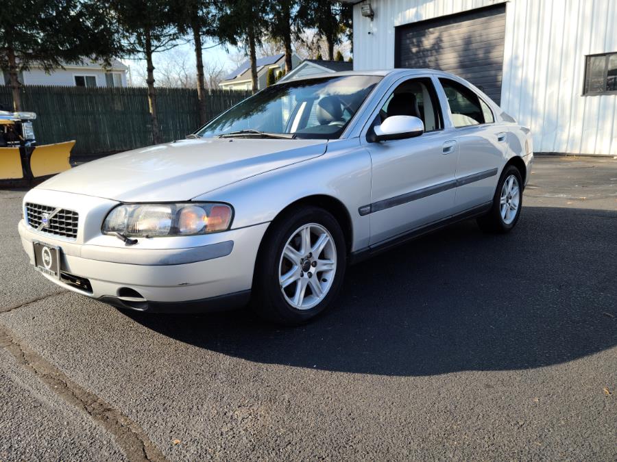2002 Volvo S60 2.4T A SR 4dr Sdn Auto w/Sunroof, available for sale in Milford, Connecticut | Chip's Auto Sales Inc. Milford, Connecticut