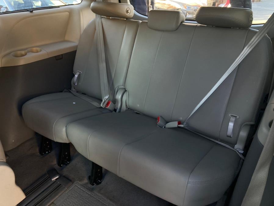 2015 Toyota Sienna 5dr 8-Pass Van XLE Premium FWD (Natl), available for sale in Brooklyn, New York | Carsbuck Inc.. Brooklyn, New York 2015 Toyota Sienna 5dr 8-Pass Van XLE Premium FWD (Natl), available for sale in Brooklyn, New York | Carsbuck Inc.. Brooklyn, New York