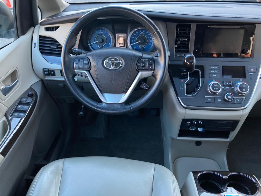 2015 Toyota Sienna 5dr 8-Pass Van XLE Premium FWD (Natl), available for sale in Brooklyn, New York | Carsbuck Inc.. Brooklyn, New York 2015 Toyota Sienna 5dr 8-Pass Van XLE Premium FWD (Natl), available for sale in Brooklyn, New York | Carsbuck Inc.. Brooklyn, New York