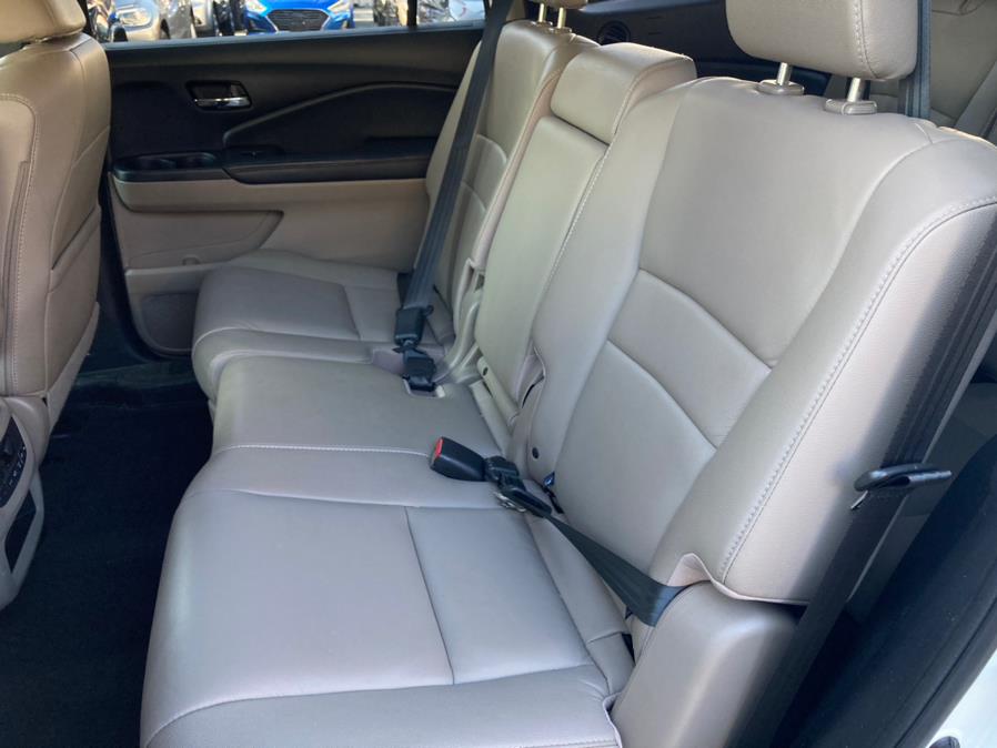 2017 Honda Pilot EX-L AWD, available for sale in Brooklyn, New York | Carsbuck Inc.. Brooklyn, New York 2017 Honda Pilot EX-L AWD, available for sale in Brooklyn, New York | Carsbuck Inc.. Brooklyn, New York