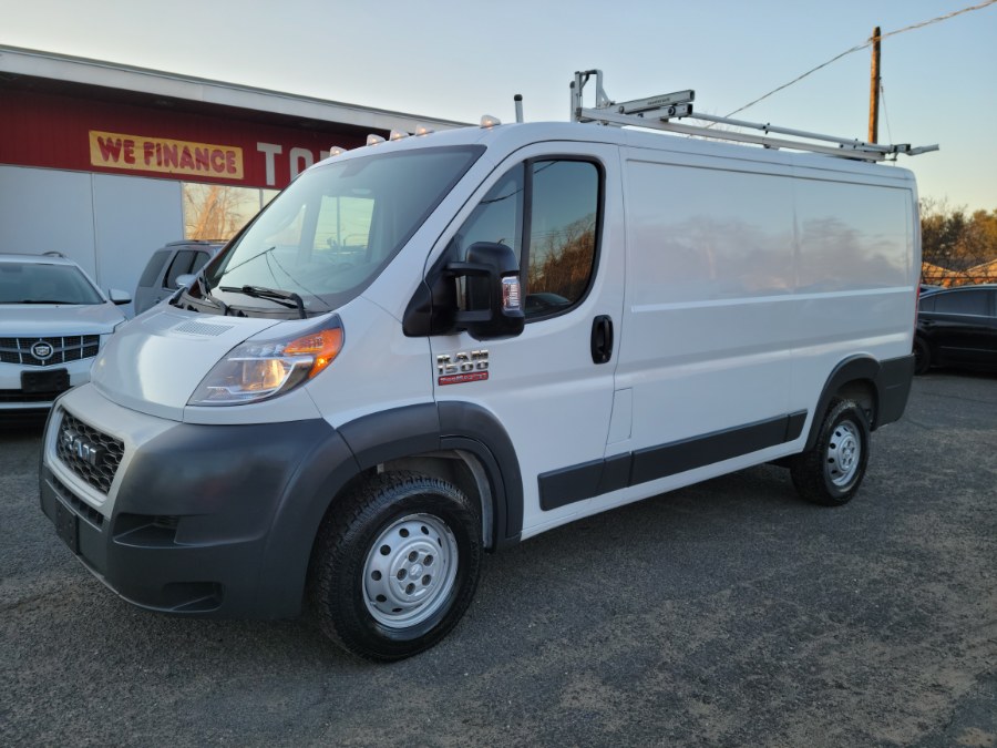 2017 Ram ProMaster Cargo Van 1500 Low Roof 136" WB W/Roof Rack & Shelves, available for sale in East Windsor, Connecticut | Toro Auto. East Windsor, Connecticut