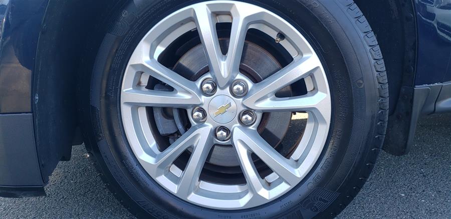 2017 Chevrolet Equinox FWD 4dr LT w/1LT, available for sale in Little Ferry, New Jersey | Victoria Preowned Autos Inc. Little Ferry, New Jersey 2017 Chevrolet Equinox FWD 4dr LT w/1LT, available for sale in Little Ferry, New Jersey | Victoria Preowned Autos Inc. Little Ferry, New Jersey