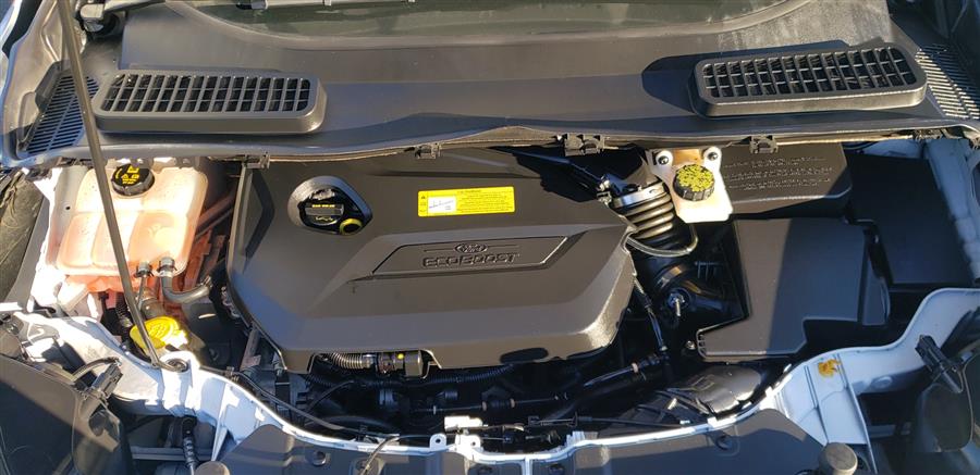 2014 Ford Escape FWD 4dr SE, available for sale in Little Ferry, New Jersey | Victoria Preowned Autos Inc. Little Ferry, New Jersey 2014 Ford Escape FWD 4dr SE, available for sale in Little Ferry, New Jersey | Victoria Preowned Autos Inc. Little Ferry, New Jersey