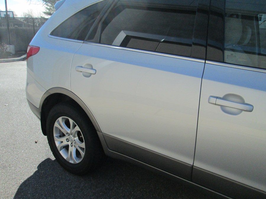 2010 Hyundai Veracruz AWD 4dr GLS, available for sale in Massapequa, New York | South Shore Auto Brokers & Sales. Massapequa, New York 2010 Hyundai Veracruz AWD 4dr GLS, available for sale in Massapequa, New York | South Shore Auto Brokers & Sales. Massapequa, New York