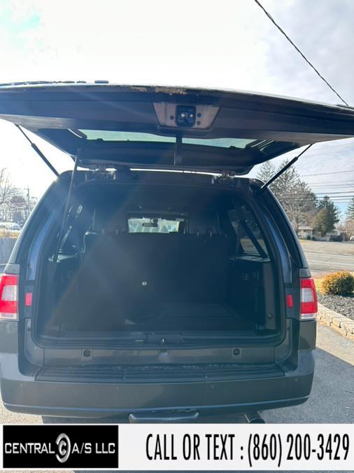 2015 Lincoln Navigator L 4WD 4dr, available for sale in East Windsor, Connecticut | Central A/S LLC. East Windsor, Connecticut 2015 Lincoln Navigator L 4WD 4dr, available for sale in East Windsor, Connecticut | Central A/S LLC. East Windsor, Connecticut