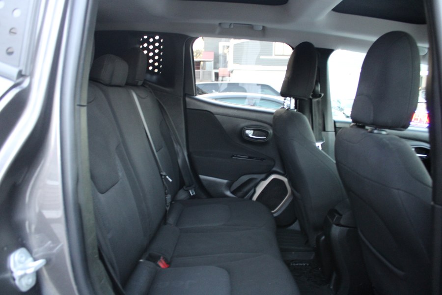 2016 Jeep Renegade 4WD 4dr Latitude, available for sale in Plantsville, Connecticut | Auto House of Luxury. Plantsville, Connecticut 2016 Jeep Renegade 4WD 4dr Latitude, available for sale in Plantsville, Connecticut | Auto House of Luxury. Plantsville, Connecticut