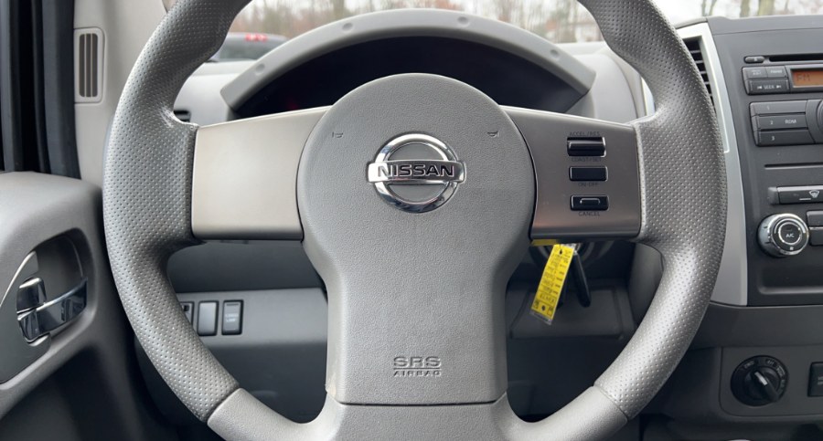 2010 Nissan Frontier 4WD Crew Cab SWB Auto LE, available for sale in Waterbury, Connecticut | West End Automotive Center. Waterbury, Connecticut 2010 Nissan Frontier 4WD Crew Cab SWB Auto LE, available for sale in Waterbury, Connecticut | West End Automotive Center. Waterbury, Connecticut