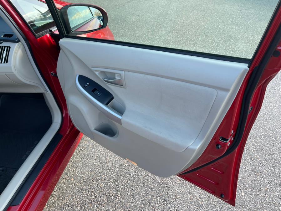 2013 Toyota Prius 5dr HB Four, available for sale in South Windsor, Connecticut | Mike And Tony Auto Sales, Inc. South Windsor, Connecticut 2013 Toyota Prius 5dr HB Four, available for sale in South Windsor, Connecticut | Mike And Tony Auto Sales, Inc. South Windsor, Connecticut