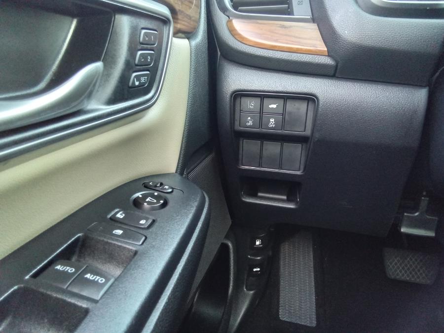 2019 Honda CR-V EX-L AWD, available for sale in Irvington, New Jersey | NJ Used Cars Center. Irvington, New Jersey 2019 Honda CR-V EX-L AWD, available for sale in Irvington, New Jersey | NJ Used Cars Center. Irvington, New Jersey