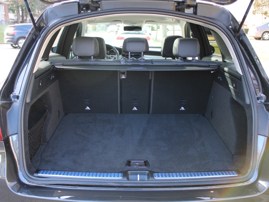 2020 Mercedes-benz Glc GLC 300, available for sale in Great Neck, New York | Auto Expo Ent Inc.. Great Neck, New York 2020 Mercedes-benz Glc GLC 300, available for sale in Great Neck, New York | Auto Expo Ent Inc.. Great Neck, New York