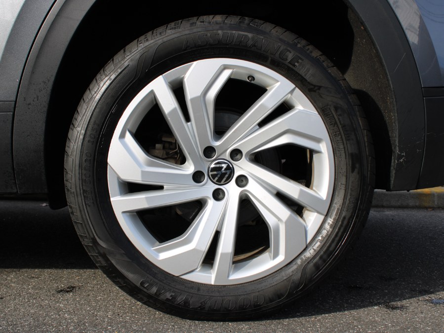 2021 Volkswagen Atlas 3.6L V6 SE w/Technology, available for sale in Great Neck, New York | Auto Expo Ent Inc.. Great Neck, New York 2021 Volkswagen Atlas 3.6L V6 SE w/Technology, available for sale in Great Neck, New York | Auto Expo Ent Inc.. Great Neck, New York