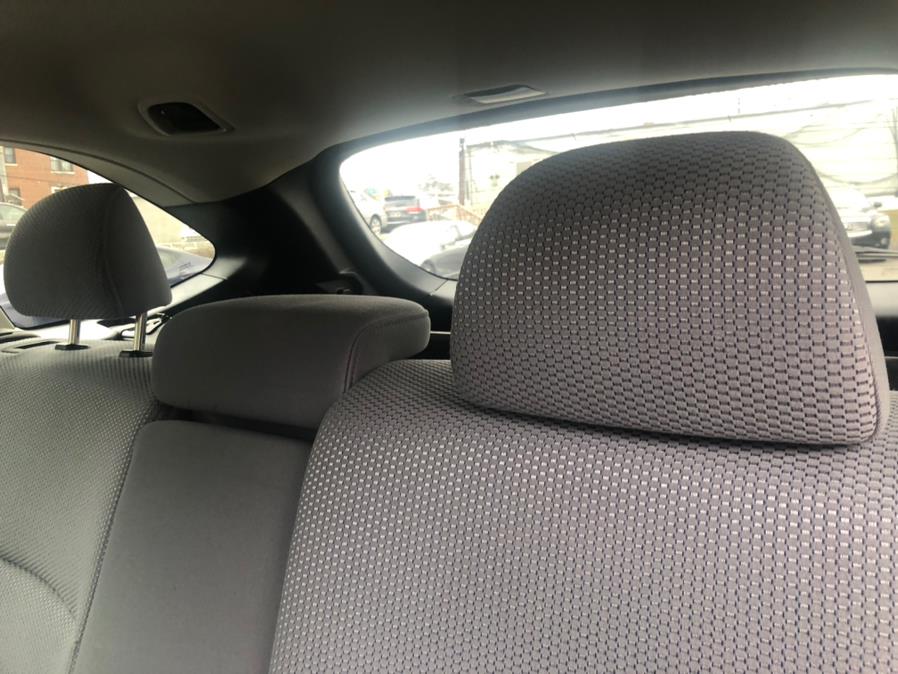 2018 Subaru Outback 2.5i Premium, available for sale in Irvington, New Jersey | Elis Motors Corp. Irvington, New Jersey 2018 Subaru Outback 2.5i Premium, available for sale in Irvington, New Jersey | Elis Motors Corp. Irvington, New Jersey
