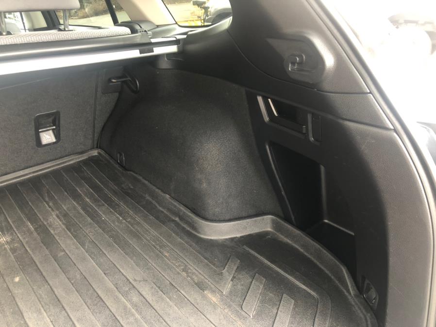 2018 Subaru Outback 2.5i Premium, available for sale in Irvington, New Jersey | Elis Motors Corp. Irvington, New Jersey 2018 Subaru Outback 2.5i Premium, available for sale in Irvington, New Jersey | Elis Motors Corp. Irvington, New Jersey
