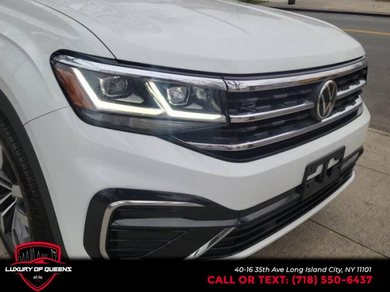 Used Volkswagen Atlas Cross Sport 3.6L V6 SEL R-Line 4MOTION 2021 | Luxury Of Queens. Long Island City, New York Used Volkswagen Atlas Cross Sport 3.6L V6 SEL R-Line 4MOTION 2021 | Luxury Of Queens. Long Island City, New York