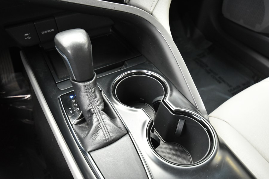 2019 Toyota Camry SE Auto, available for sale in Waterbury, Connecticut | Highline Car Connection. Waterbury, Connecticut 2019 Toyota Camry SE Auto, available for sale in Waterbury, Connecticut | Highline Car Connection. Waterbury, Connecticut