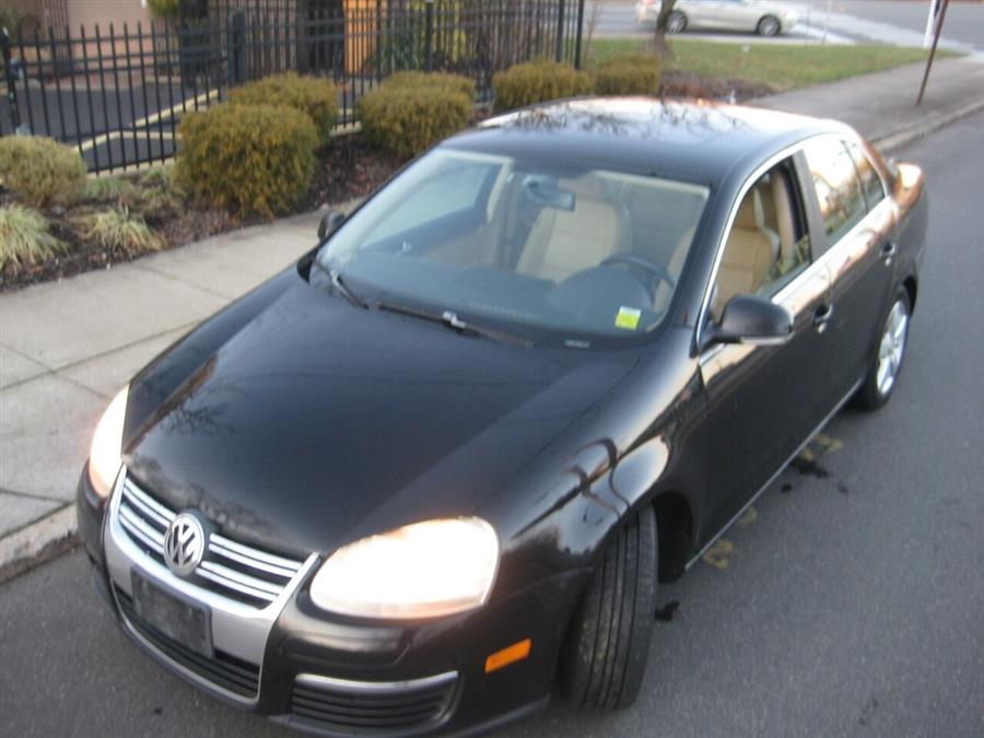 2008 Volkswagen Jetta SE PZEV 4dr Sedan 6A, available for sale in Massapequa, New York | Rite Choice Auto Inc.. Massapequa, New York 2008 Volkswagen Jetta SE PZEV 4dr Sedan 6A, available for sale in Massapequa, New York | Rite Choice Auto Inc.. Massapequa, New York