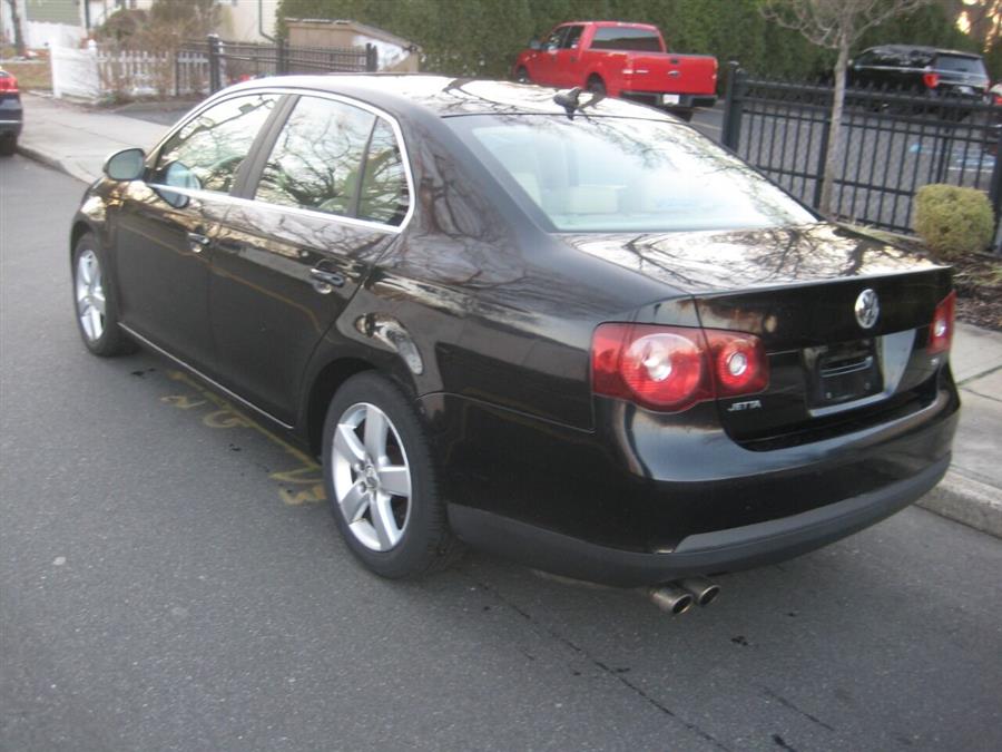 2008 Volkswagen Jetta SE PZEV 4dr Sedan 6A, available for sale in Massapequa, New York | Rite Choice Auto Inc.. Massapequa, New York 2008 Volkswagen Jetta SE PZEV 4dr Sedan 6A, available for sale in Massapequa, New York | Rite Choice Auto Inc.. Massapequa, New York
