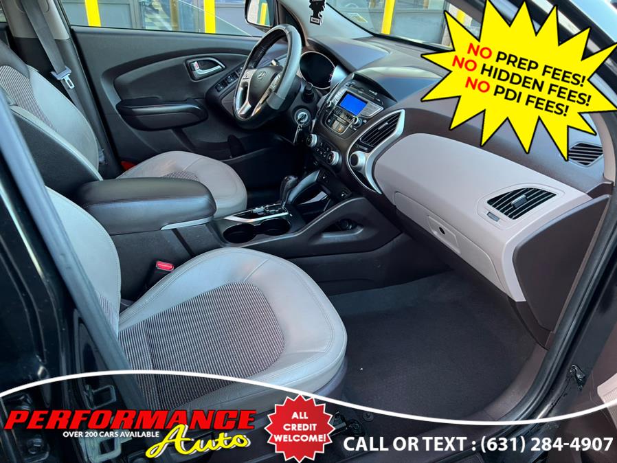 2012 Hyundai Tucson AWD 4dr Auto Limited, available for sale in Bohemia, New York | Performance Auto Inc. Bohemia, New York 2012 Hyundai Tucson AWD 4dr Auto Limited, available for sale in Bohemia, New York | Performance Auto Inc. Bohemia, New York