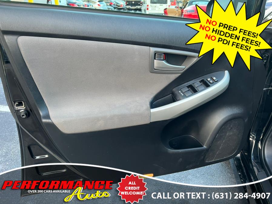 2013 Toyota Prius 5dr HB Two, available for sale in Bohemia, New York | Performance Auto Inc. Bohemia, New York 2013 Toyota Prius 5dr HB Two, available for sale in Bohemia, New York | Performance Auto Inc. Bohemia, New York