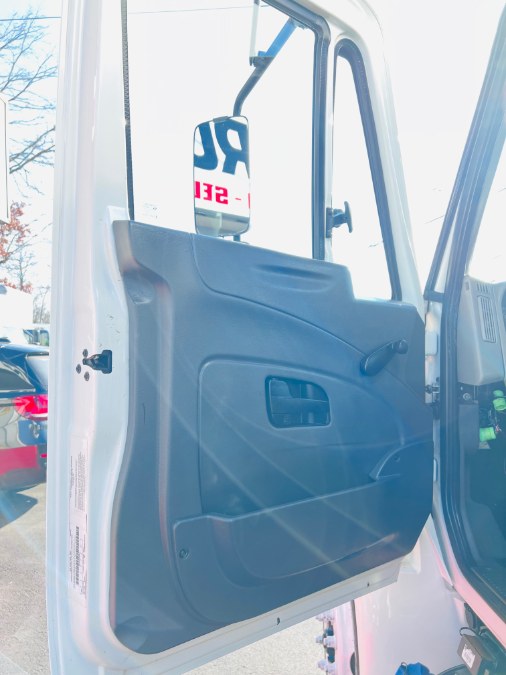 2017 INTERNATIONAL 4300 26 FEET DRY BOX + LIFT GATE + NO CDL, available for sale in South Amboy, New Jersey | NJ Truck Spot. South Amboy, New Jersey 2017 INTERNATIONAL 4300 26 FEET DRY BOX + LIFT GATE + NO CDL, available for sale in South Amboy, New Jersey | NJ Truck Spot. South Amboy, New Jersey