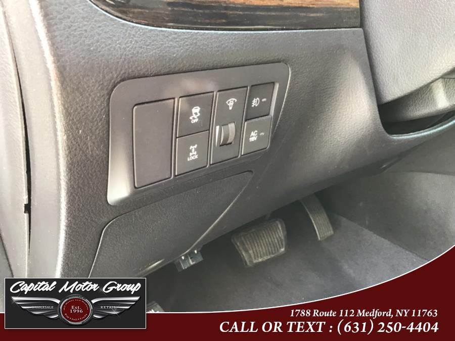 2011 Hyundai Santa Fe AWD 4dr V6 Auto Limited, available for sale in Medford, New York | Capital Motor Group Inc. Medford, New York 2011 Hyundai Santa Fe AWD 4dr V6 Auto Limited, available for sale in Medford, New York | Capital Motor Group Inc. Medford, New York